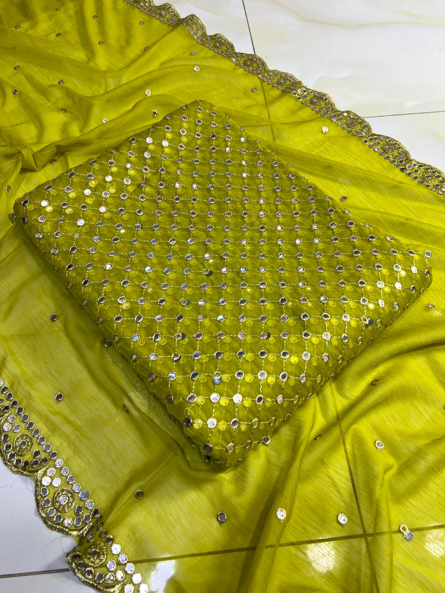 ๐ Hiba Bukhari Most Viral 9MM Chiffon 3-Piece Dress ๐ (DHANI)