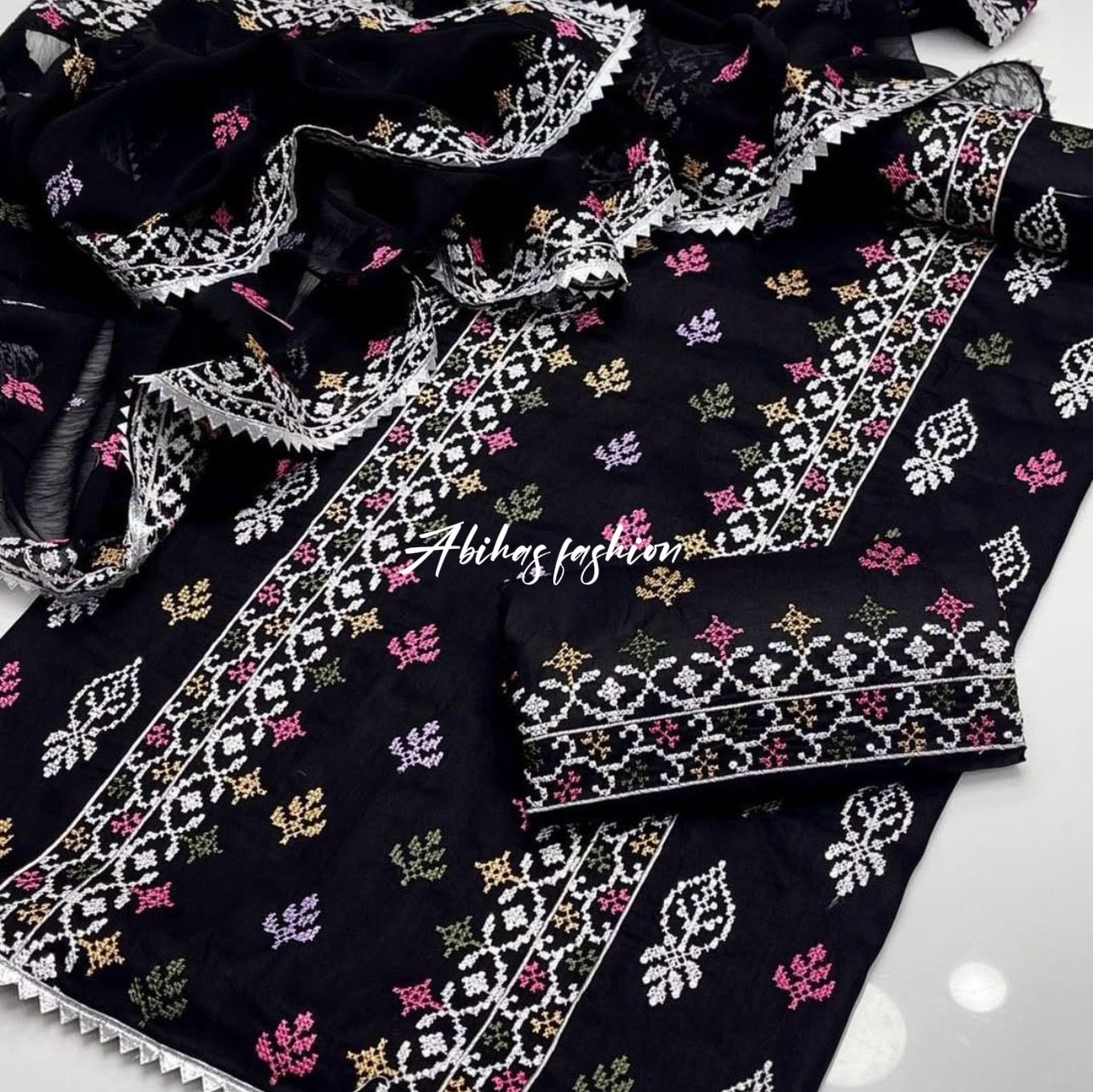 🔥 **JET BLACK 90/70 BREEZA LAWN – FULLY HEAVY EMBROIDERED** 🔥 - Abihas Fashion