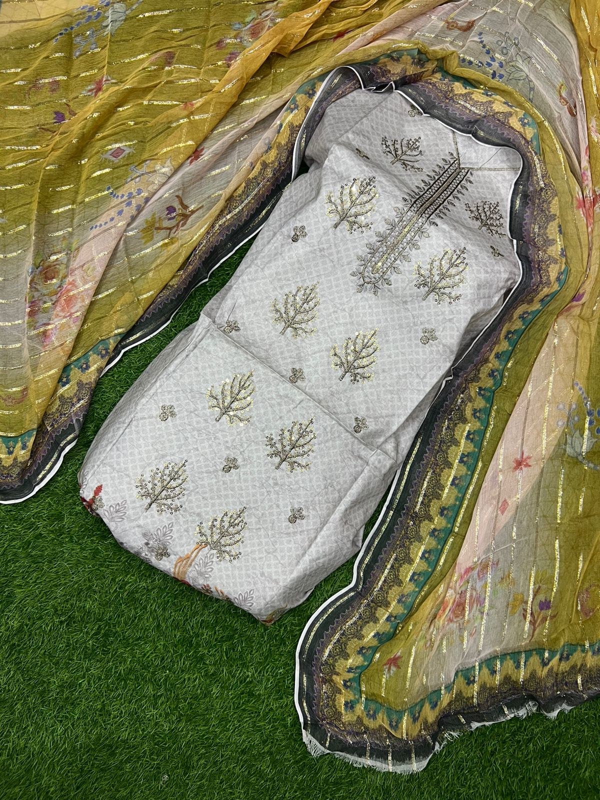 🌿✨ **PURE LAWN COLLECTION** ✨🌿