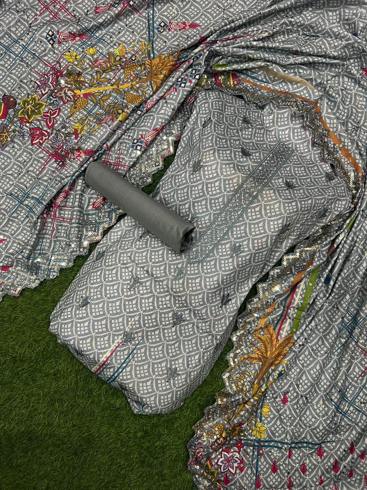 🌿✨ **PURE LAWN COLLECTION** ✨🌿