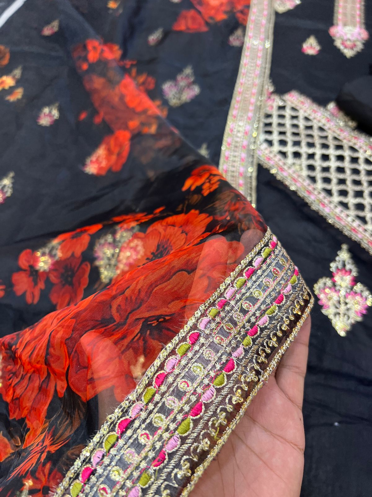 Breeza LAWN 90/70 Premium Collection (JUTT-BLACK)