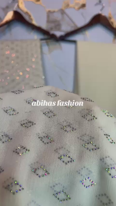 **🌟 Turkish Stone Collection – Elegance That Lasts Forever 🏛️**(OFF-WHITE)